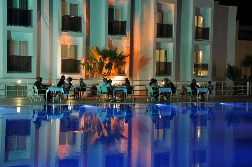 Club Shark Hotel Gumbet Exterior photo
